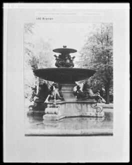 1. historisches Bild von Marcus-Brunnen
