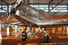 Junkers W 33 BREMEN