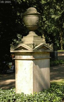 15. aktuelles Bild von Grabmale vom Herdentorsfriedhof